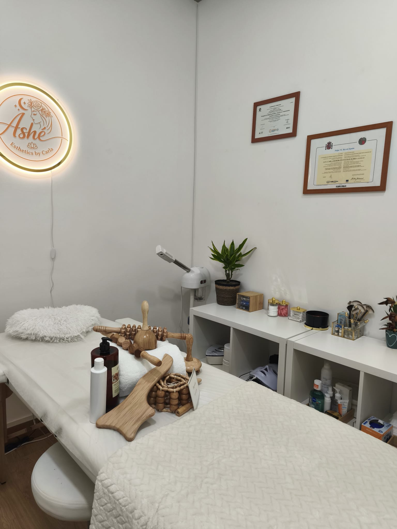 Cabina de tratamientos en Ashé Esthetics Bilbao